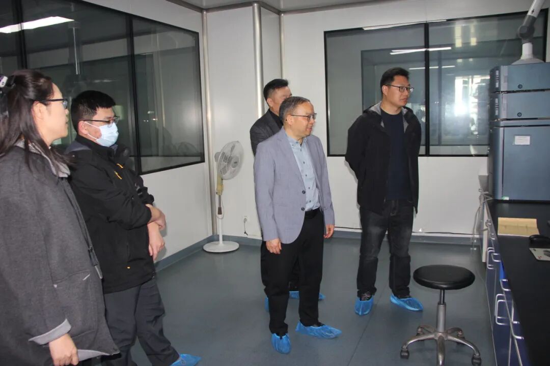 20260401江蘇海洋大學(xué)到潔晶集團(tuán)參觀洽談合作5